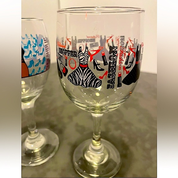 Fashion professional shopper wine glass - Picture 1 of 3